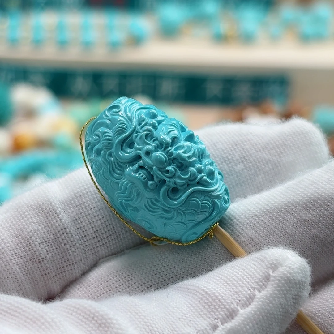 绿松石未镶嵌珠宝奇石