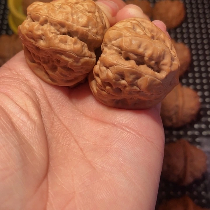 随***⁵文玩核桃把件蛙王