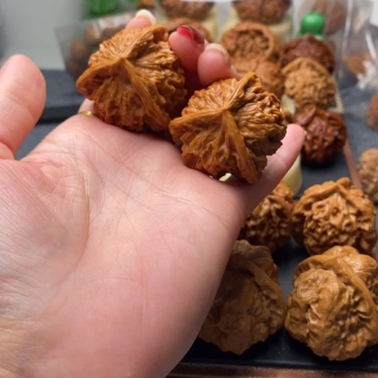 吊坠文玩核桃39三棱精配