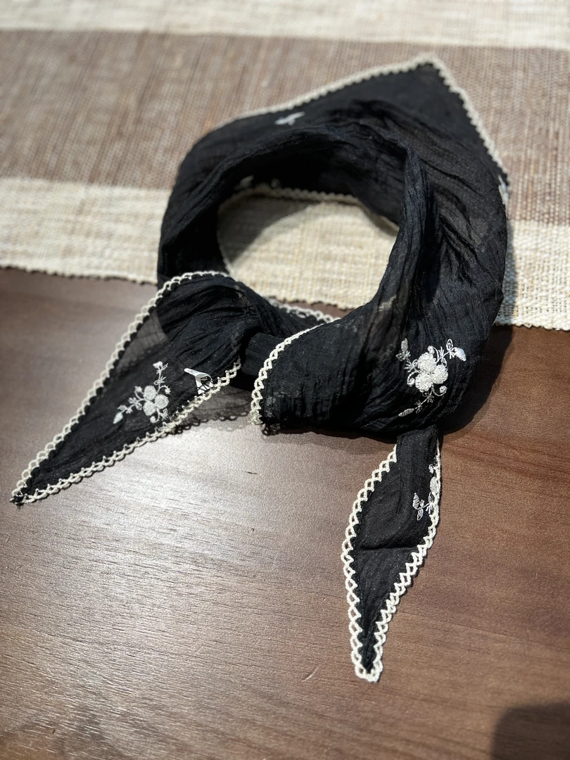 【那那家】新款法式复古植花薄款三角巾小领巾