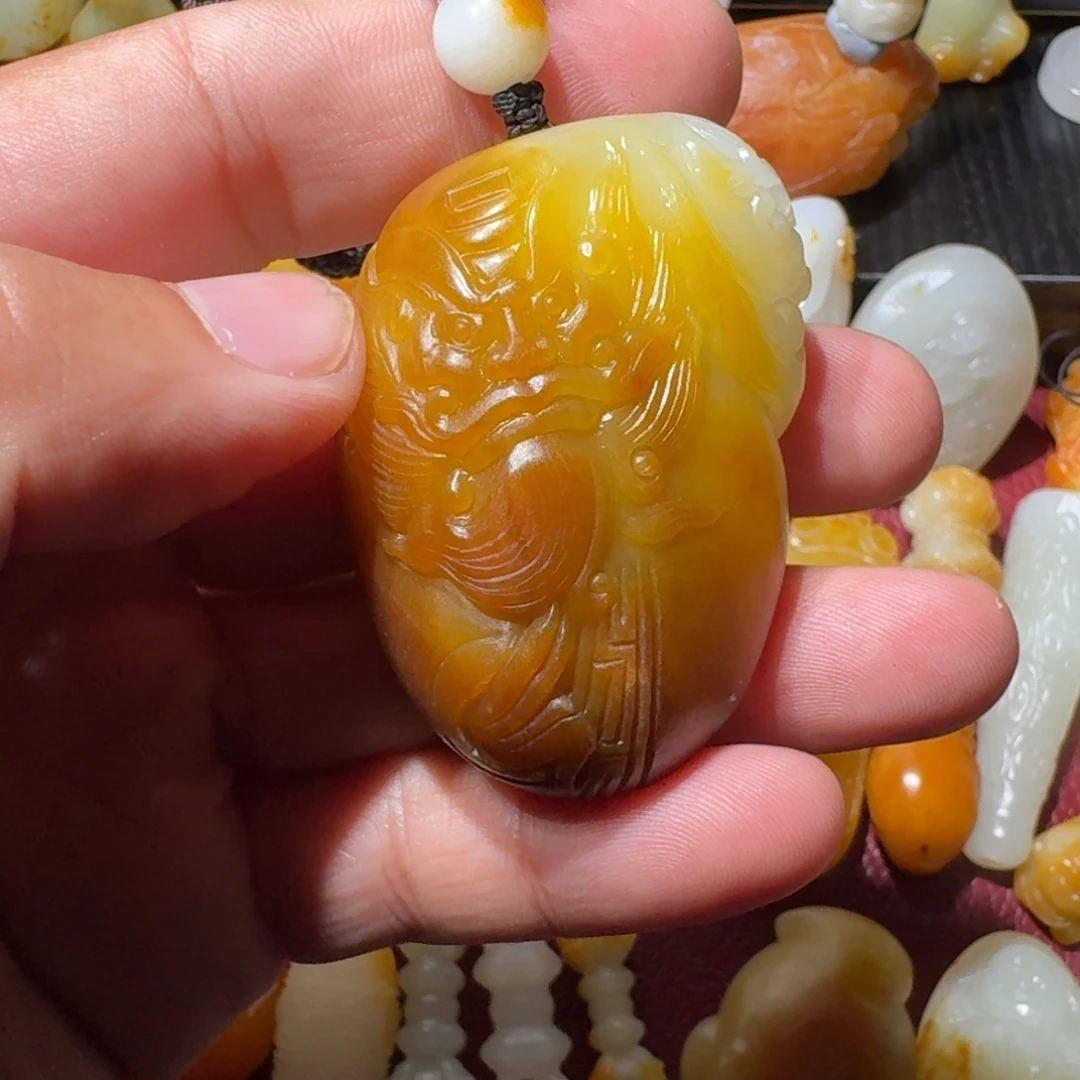 毕***生和田玉未镶嵌挂件