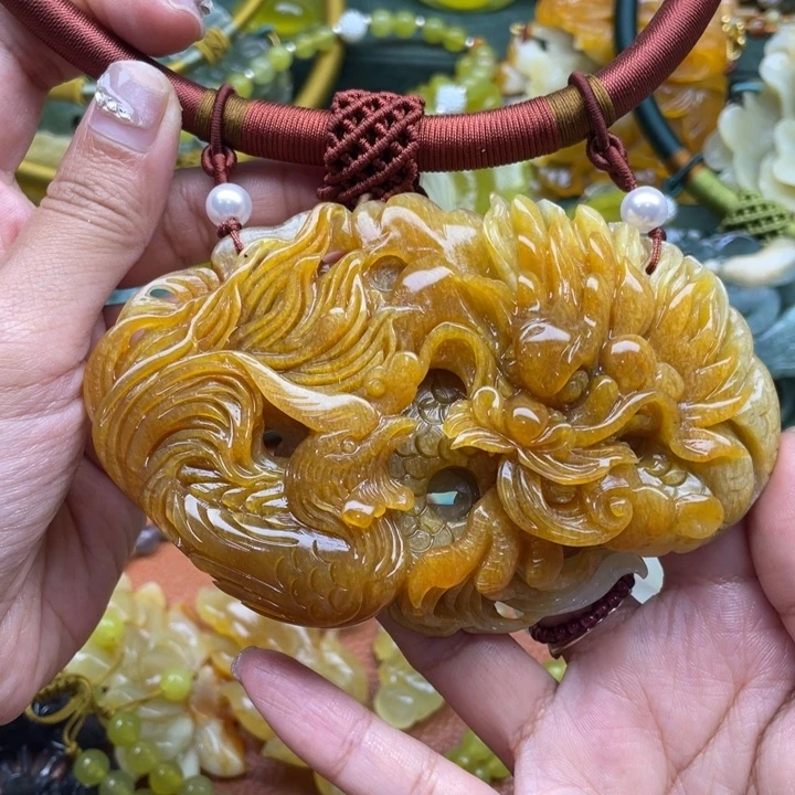 蛇纹石玉未镶嵌吊坠