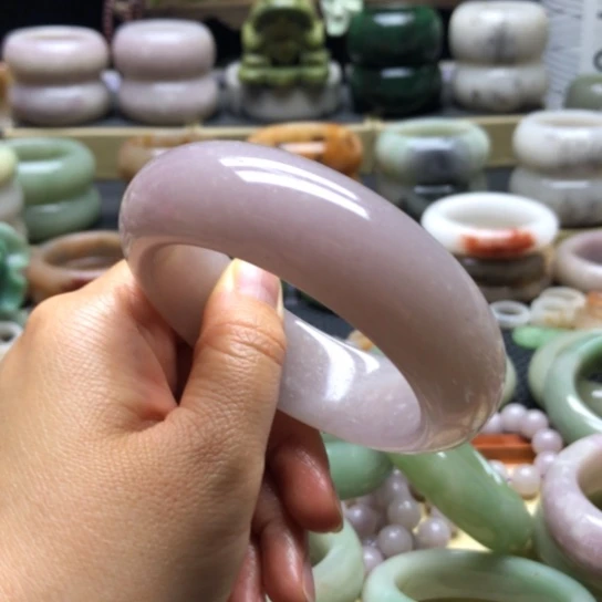 石英质玉手镯未镶嵌爱**使