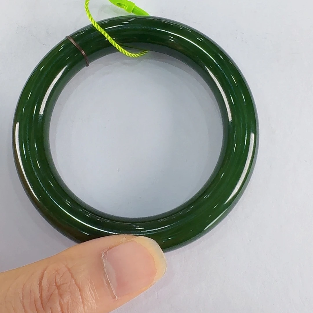 风****和田玉（碧玉）手镯未镶嵌