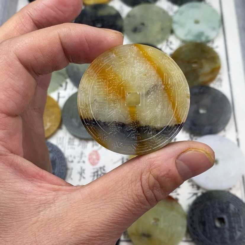 【闪购商品】岫玉颈饰未镶嵌幸***你岫玉山鬼花钱吊坠