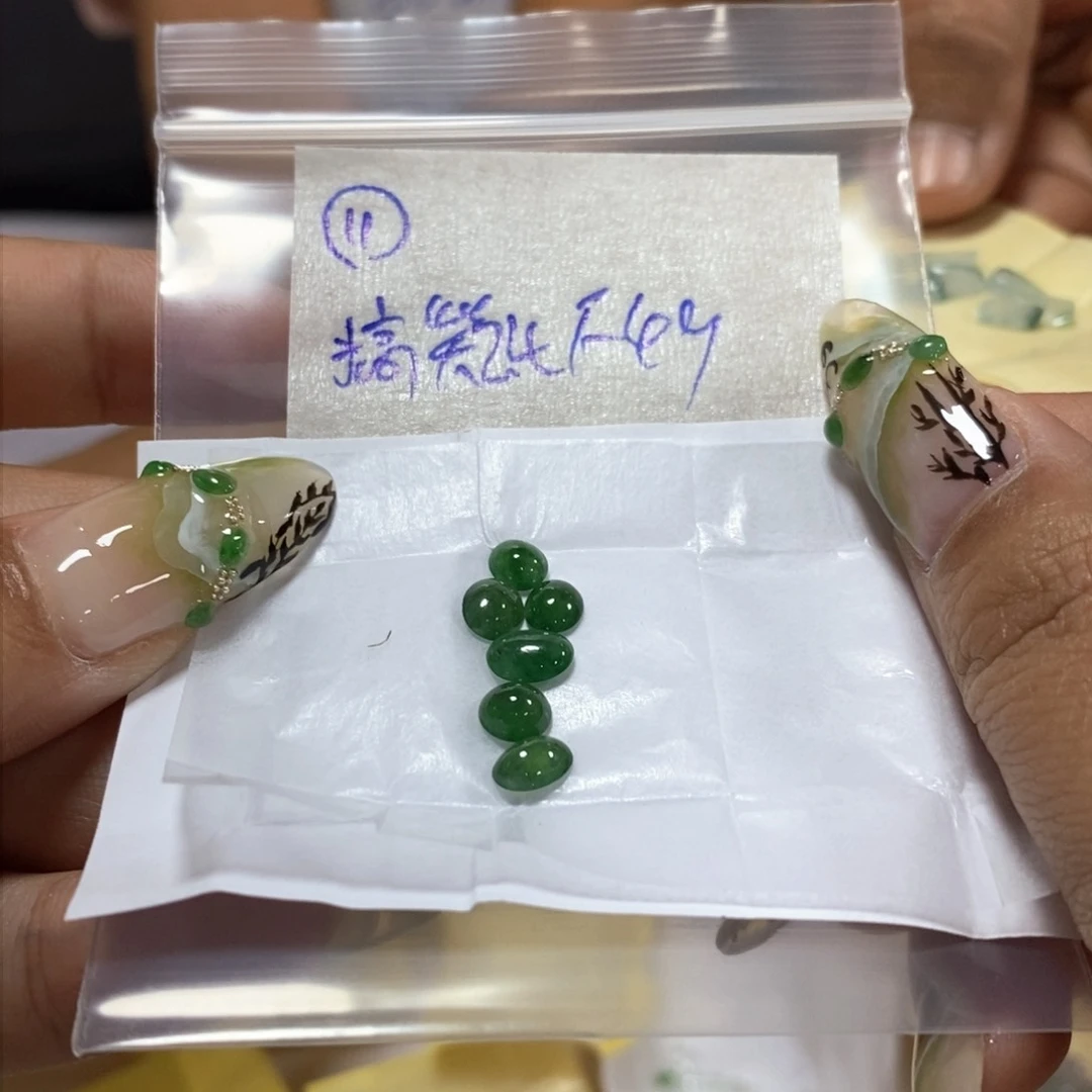 定制翡翠未镶嵌搞**哥