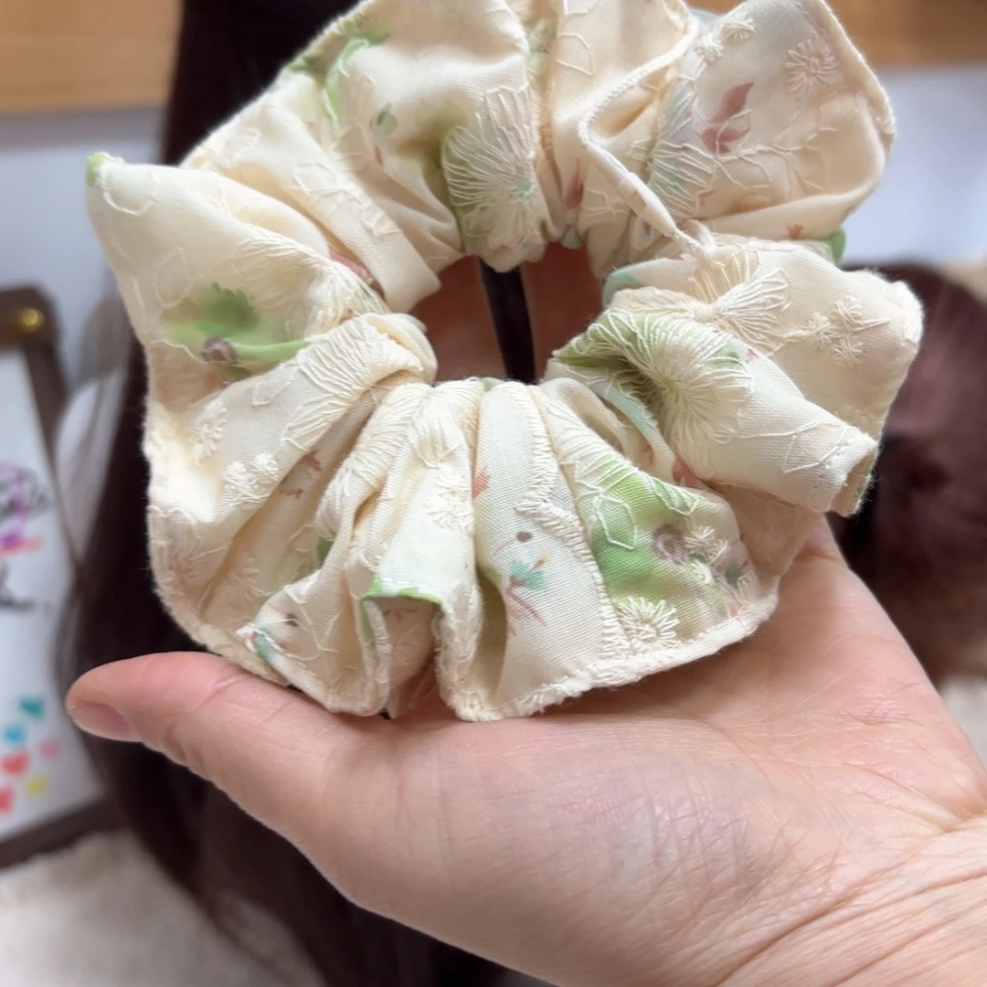 布艺非金属刺绣款