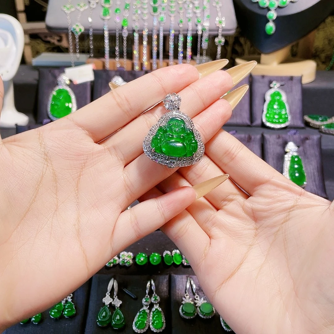 系****翡翠银S925镶嵌颈饰佛公