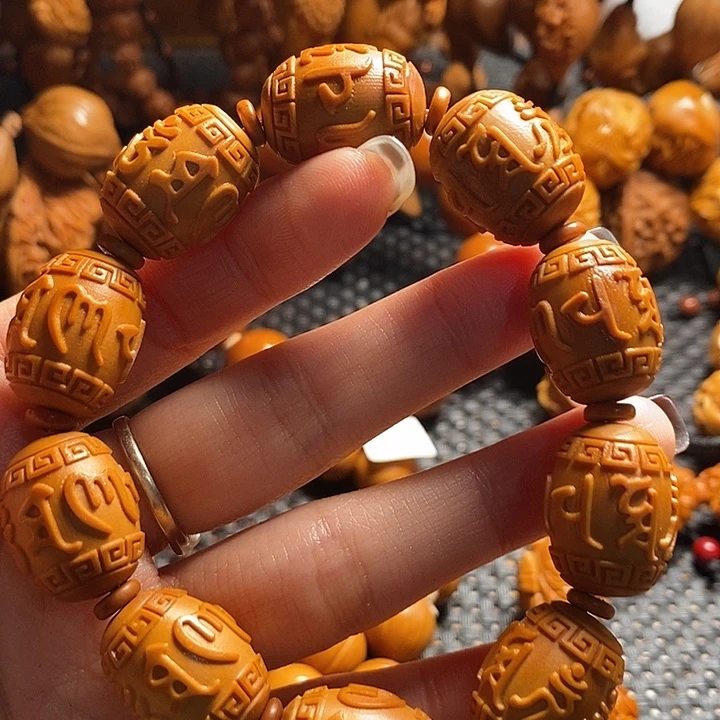 吊坠橄榄核六字真言