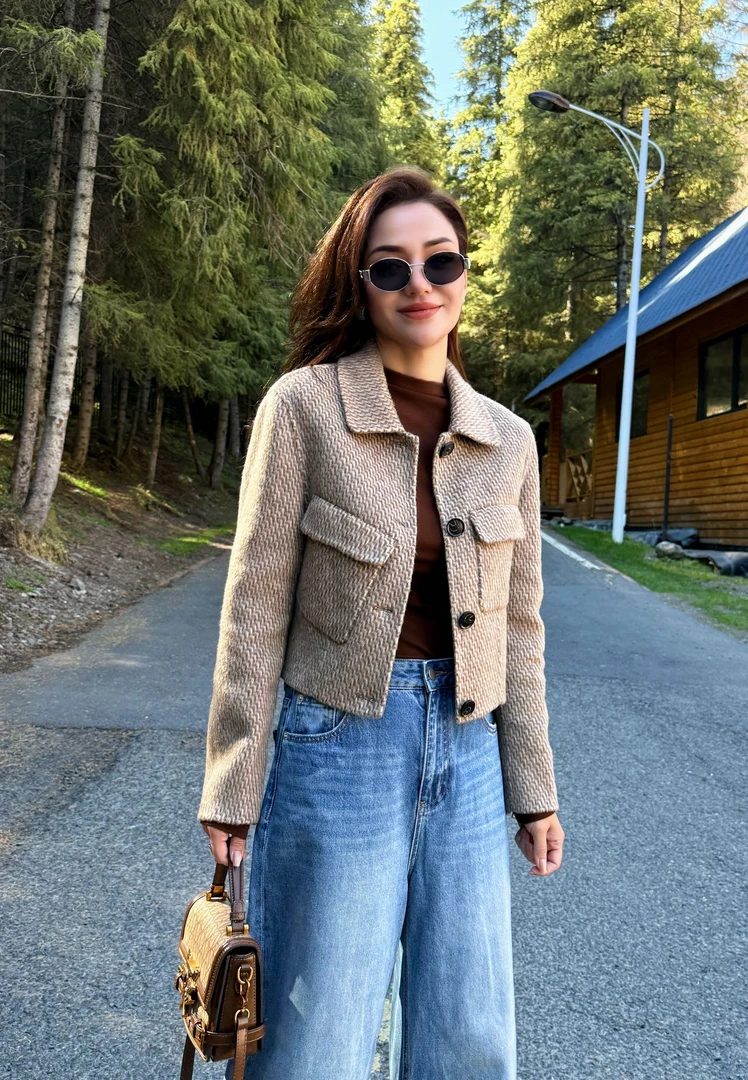 MUBINE 新款复古英伦风秋冬款短款羊毛外套 25184