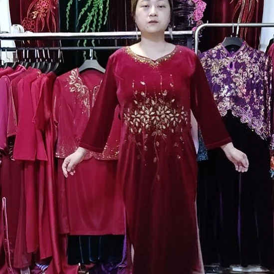 酒红色金丝绒重工腰缠万贯中长后开叉3xl145斤以内