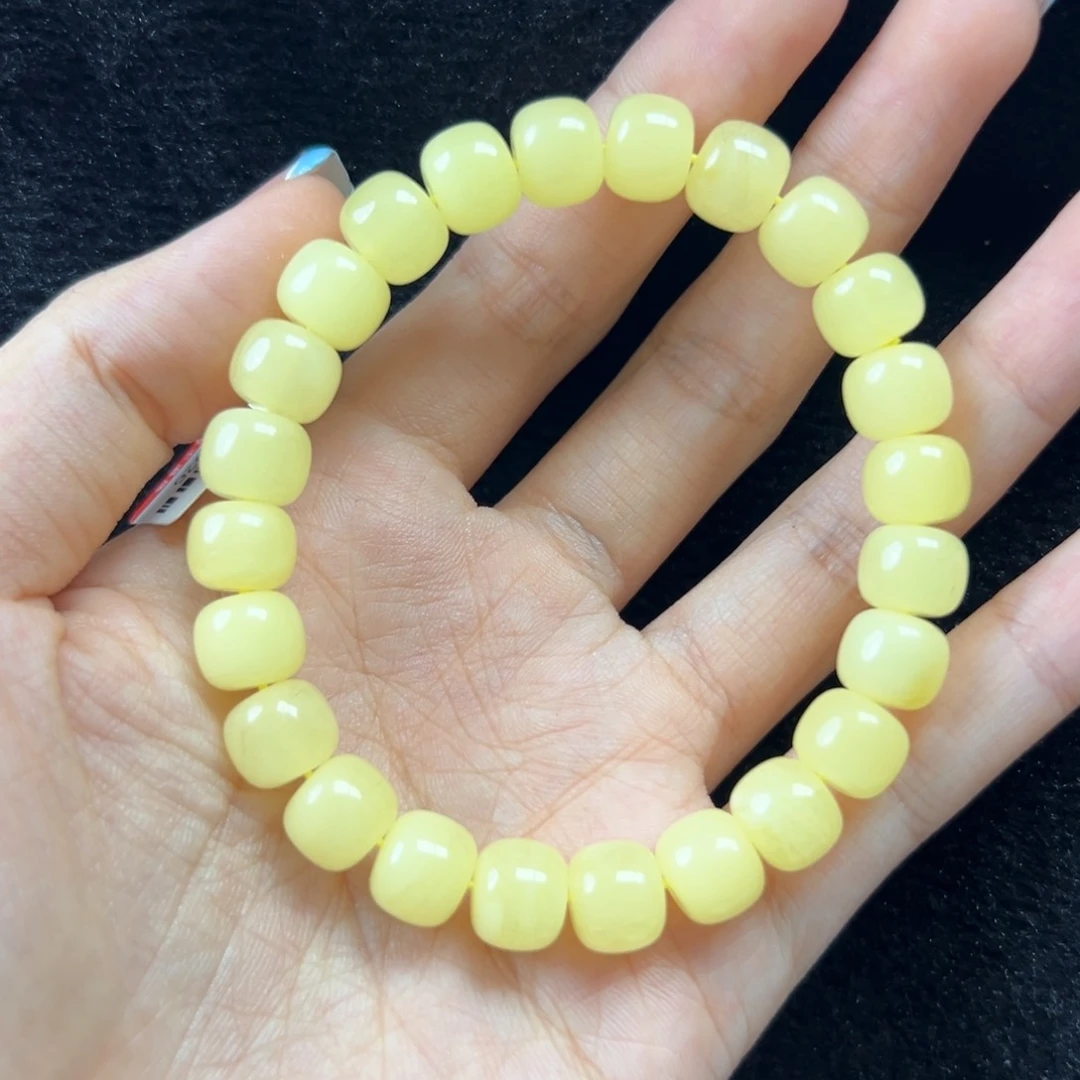 未镶嵌琥珀珠宝奇石