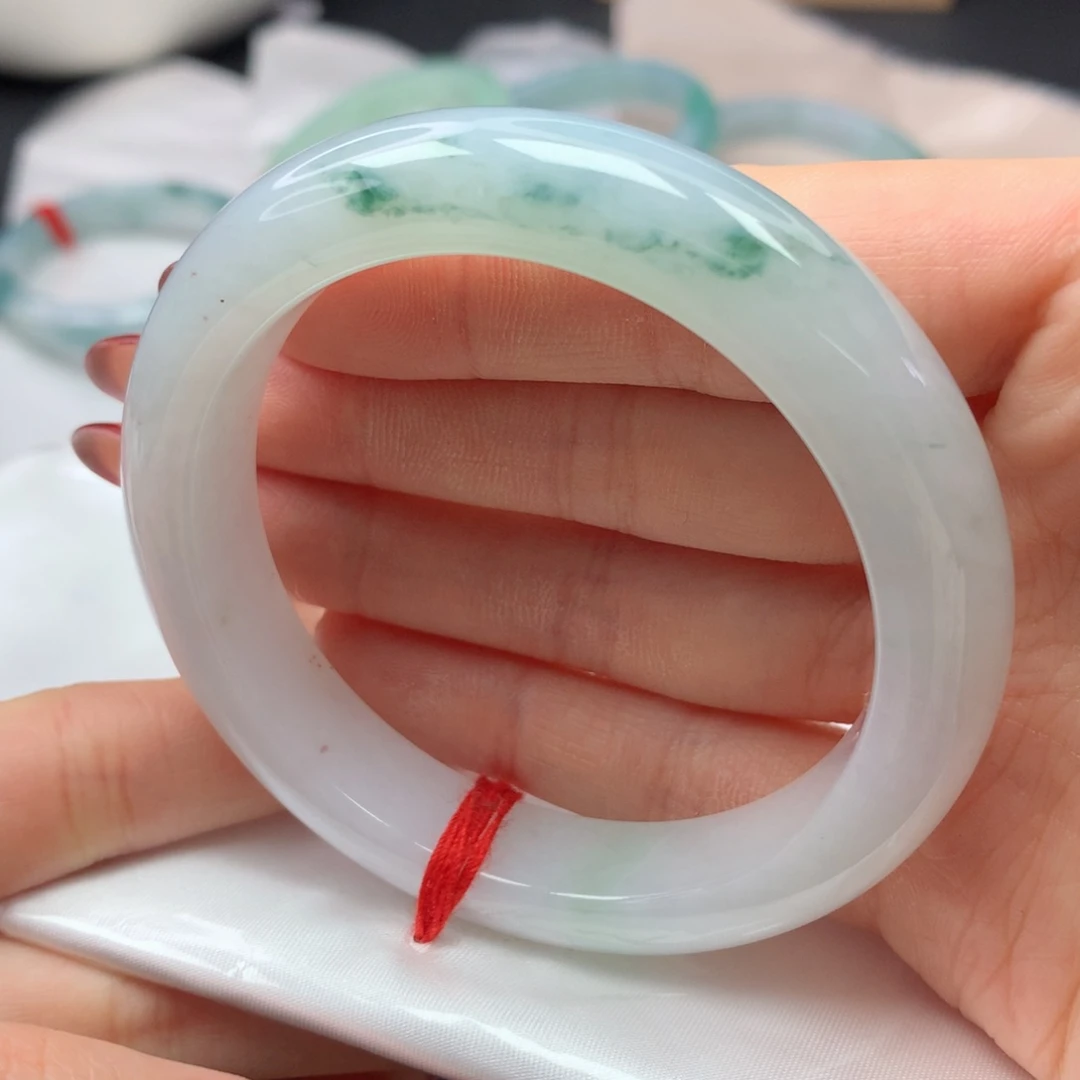 翡翠手镯未镶嵌55泥鳅背