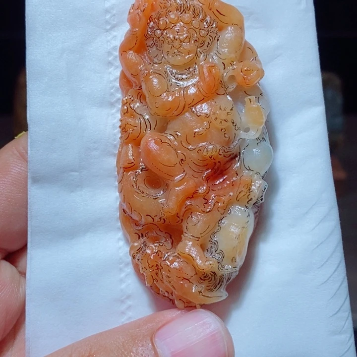 柒***未镶嵌定制翡翠挂件