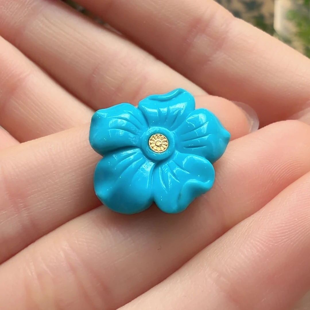 绿松石未镶嵌颈饰