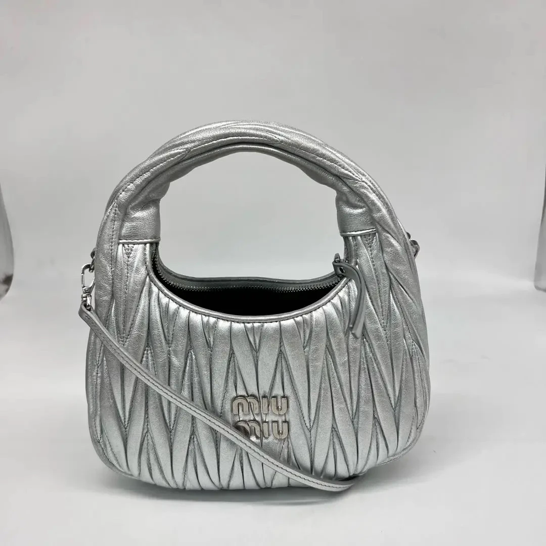 95新 MIU MIU/缪缪 缪缪Wander hobo斜挎包小号 21234