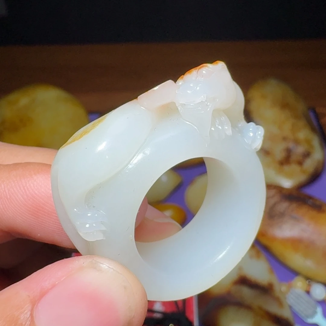 和田玉未镶嵌颈饰辰*