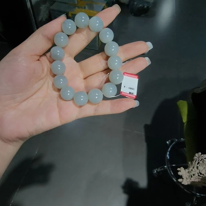 未镶嵌和田玉手链