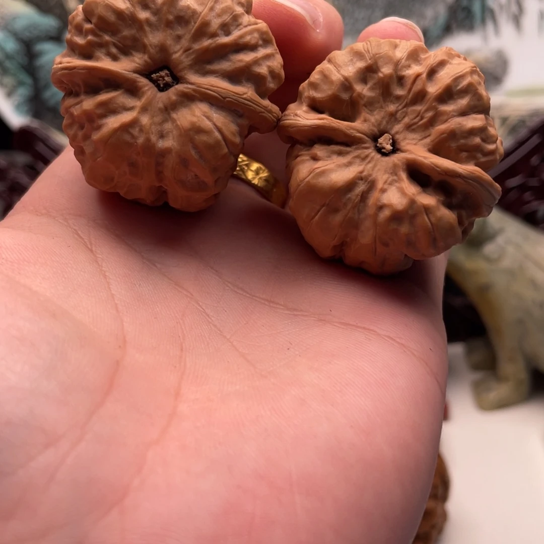 想***人核桃蛤蟆头文玩C15