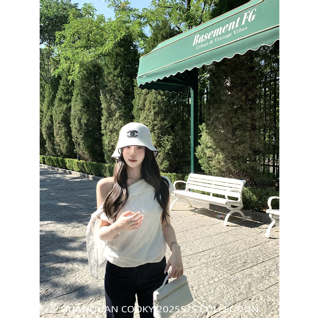 圈圈cooky 甜甜圈 斜肩蕾丝镂空设计感小众清纯无袖夏上衣L0934C