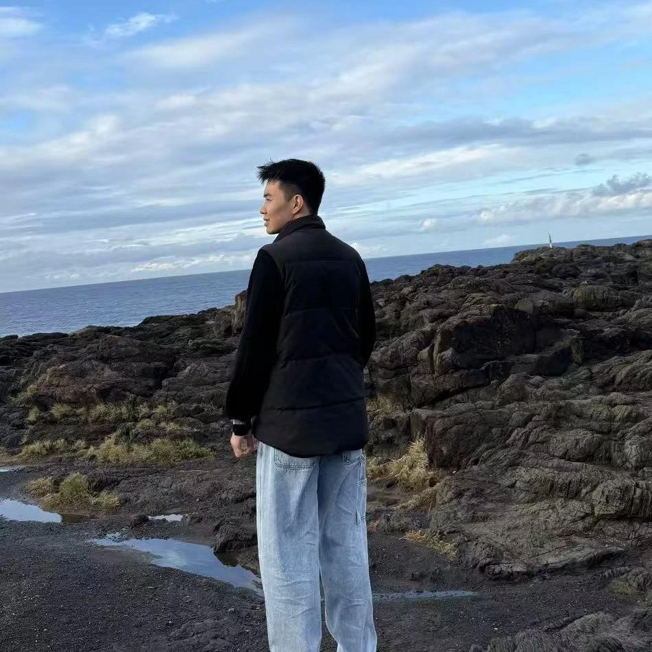 黑标 徽标立领 纯色保暖 反季羽绒马甲 男女同款