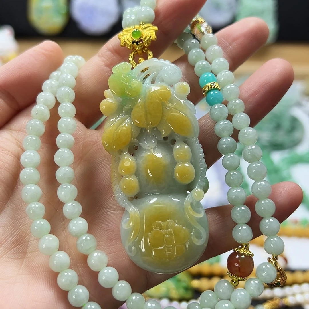 翡翠未镶嵌颈饰吊坠