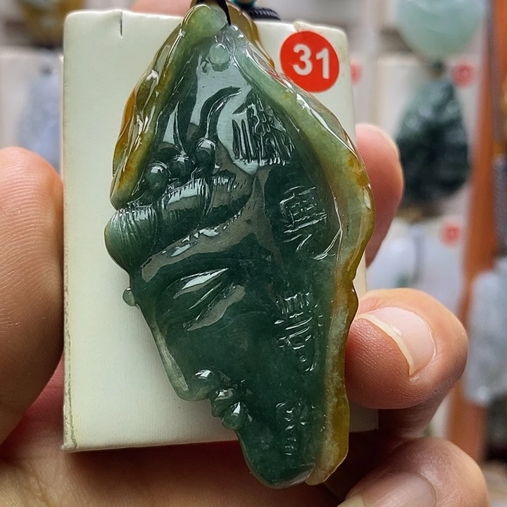 颈饰未镶嵌翡翠每天