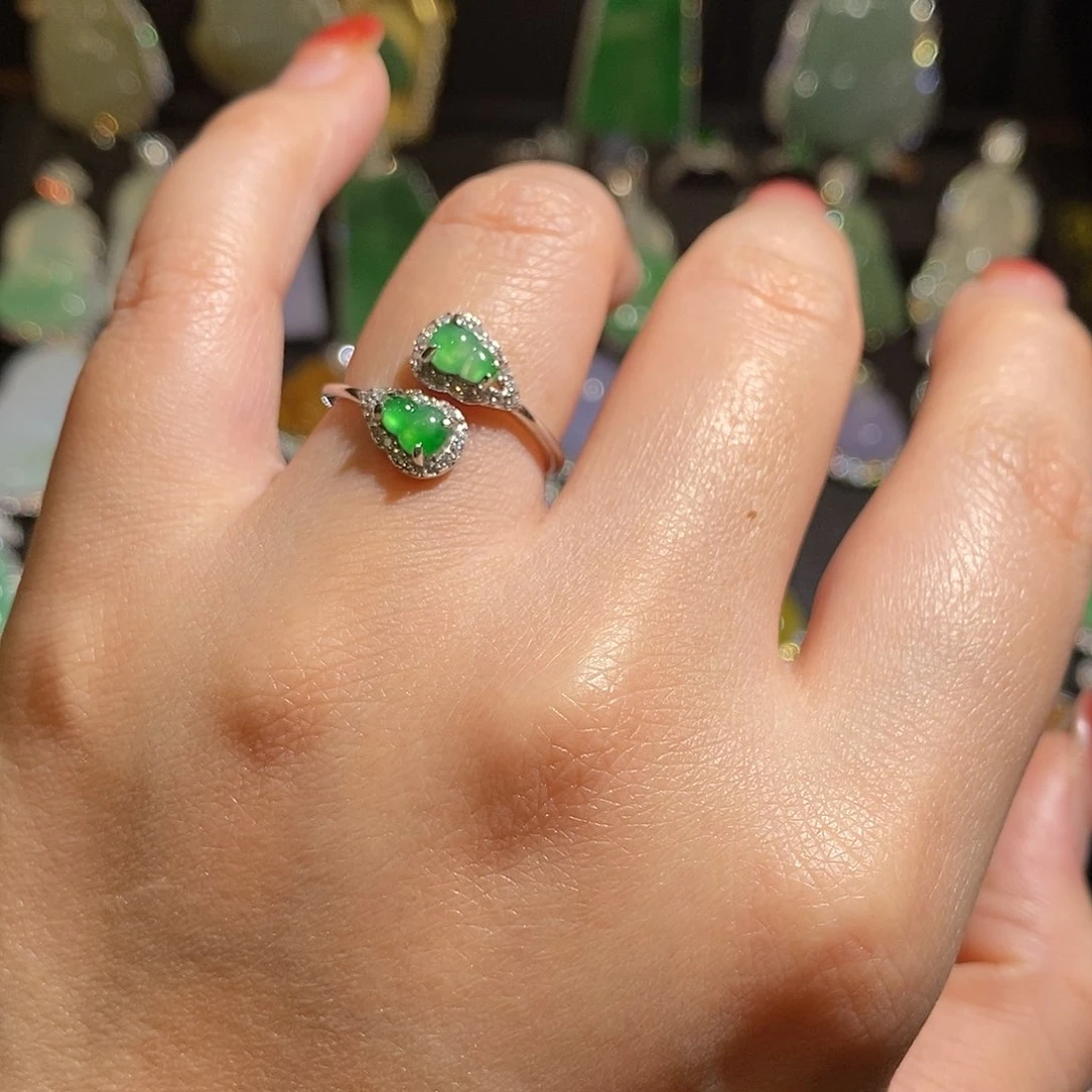 颈饰银S925镶嵌翡翠天然翡翠