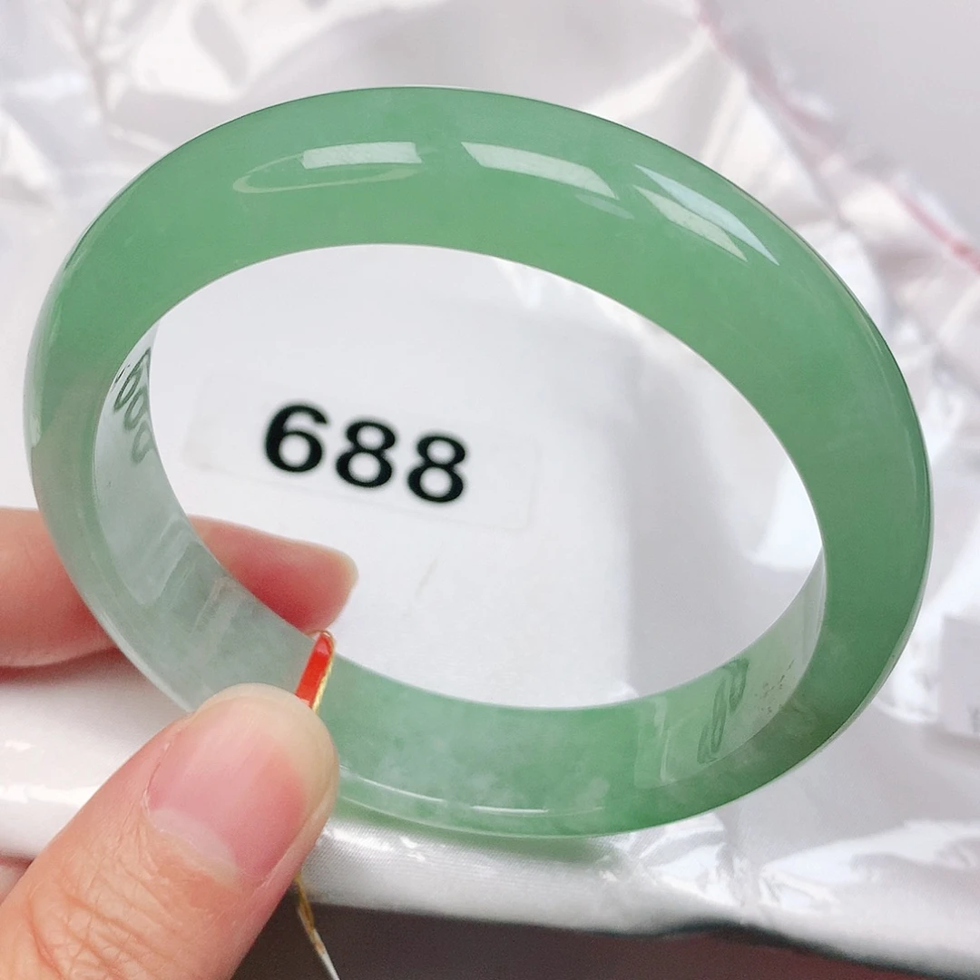 翡翠手镯未镶嵌抖音688