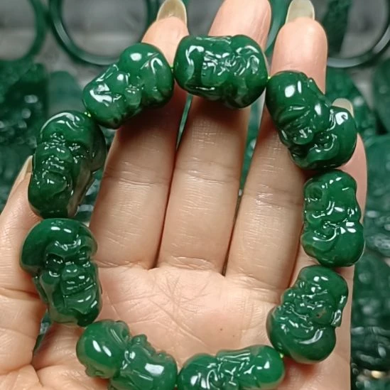独山玉未镶嵌十八罗汉