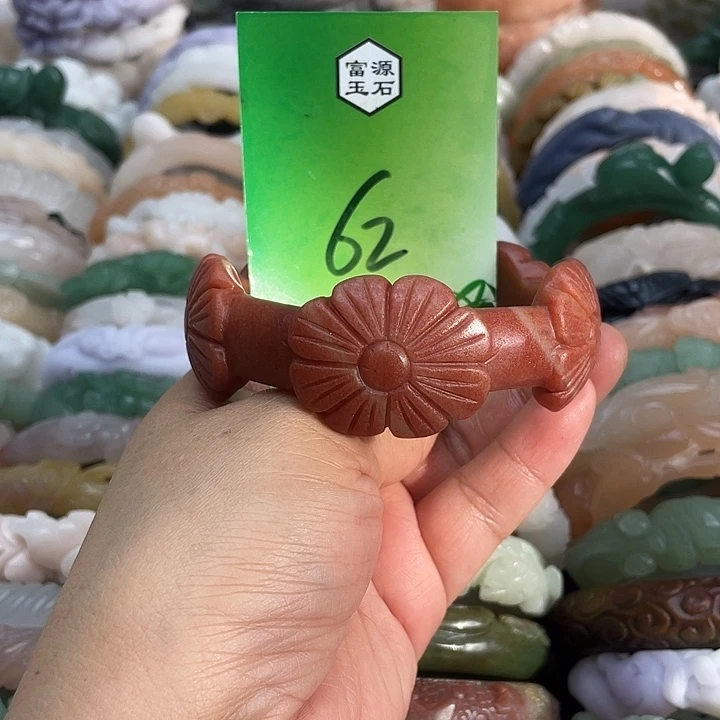 未镶嵌手镯石英岩玉