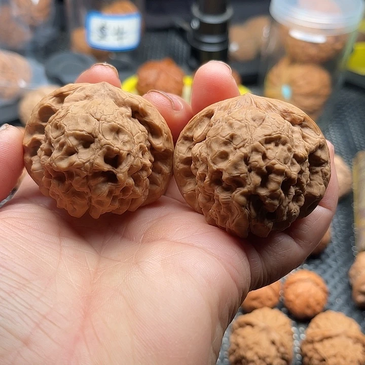 把件桃核龙鼎边47