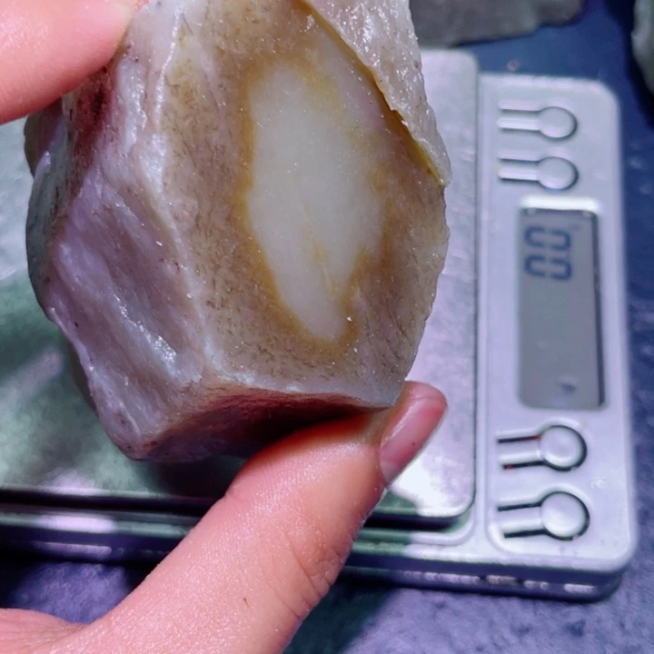 和田玉（糖玉）未镶嵌珠宝半成品