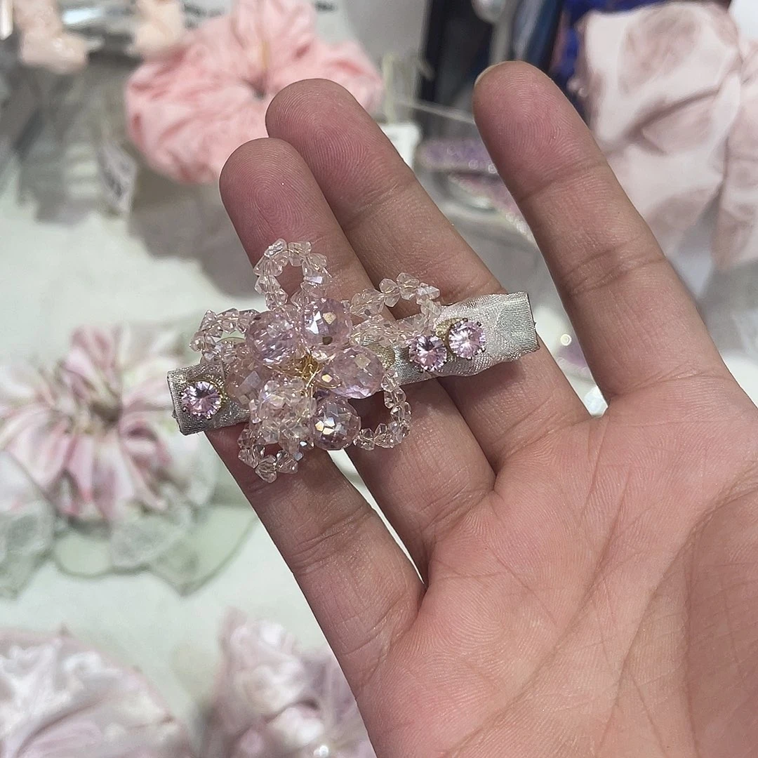 布艺非金属 粉色夹子