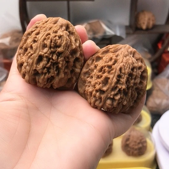 文玩核桃吊坠I****叔南疆石