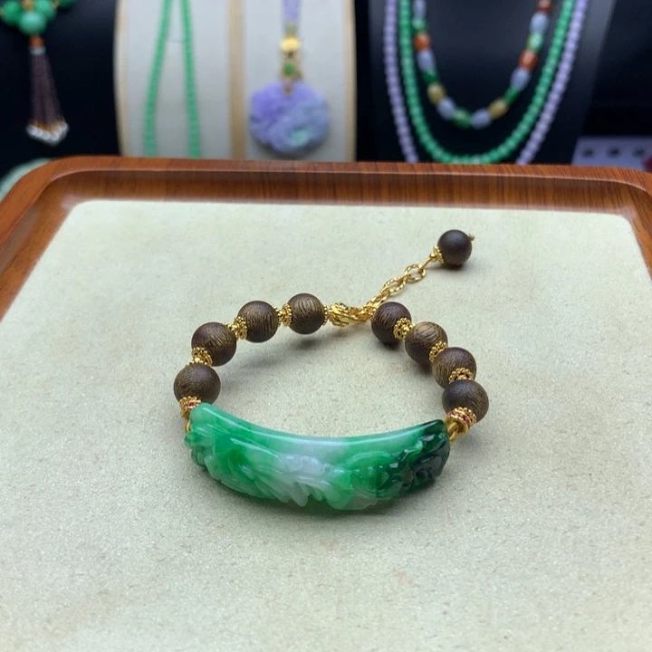 翡翠未镶嵌手链翡翠手牌