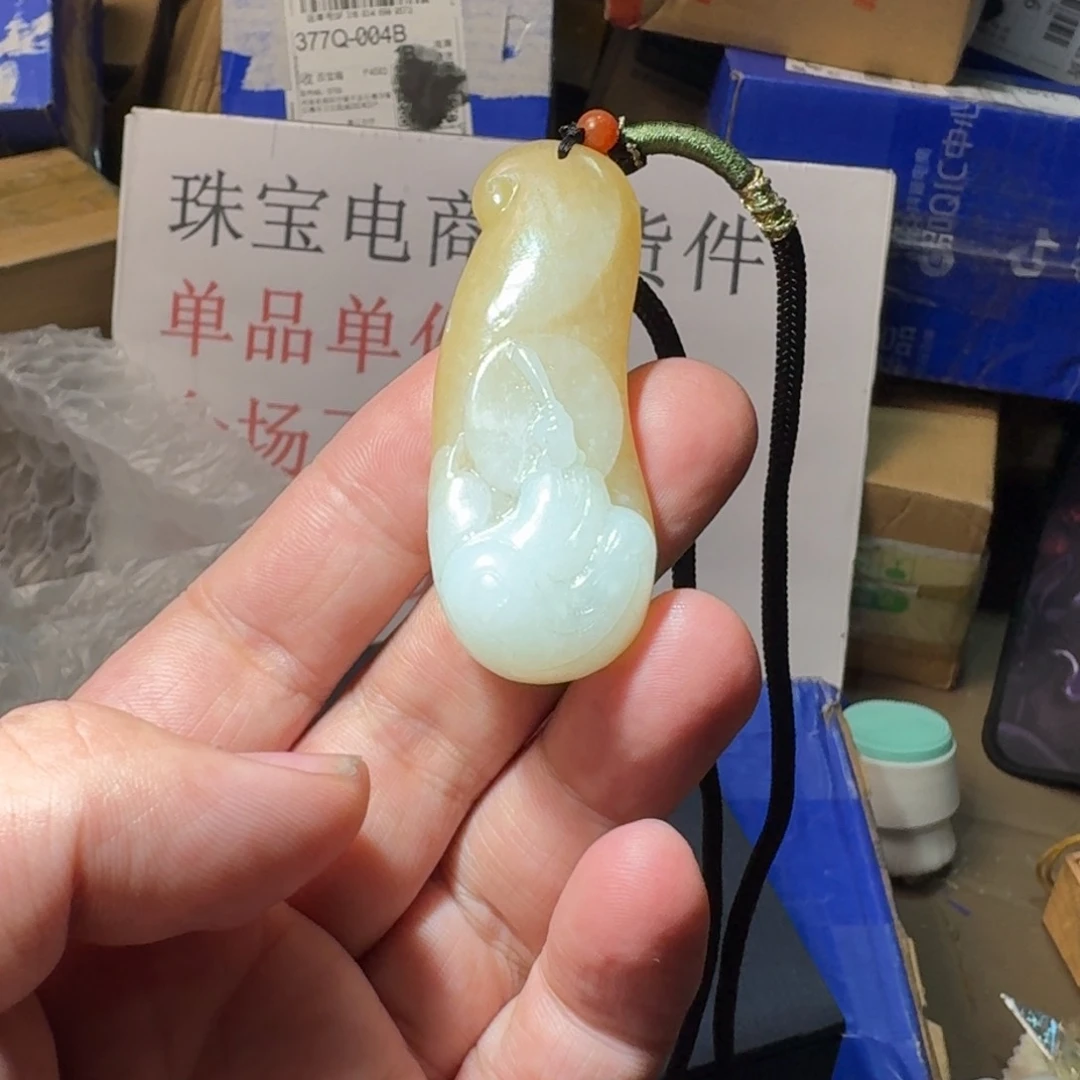 和田玉（糖玉）挂件未镶嵌