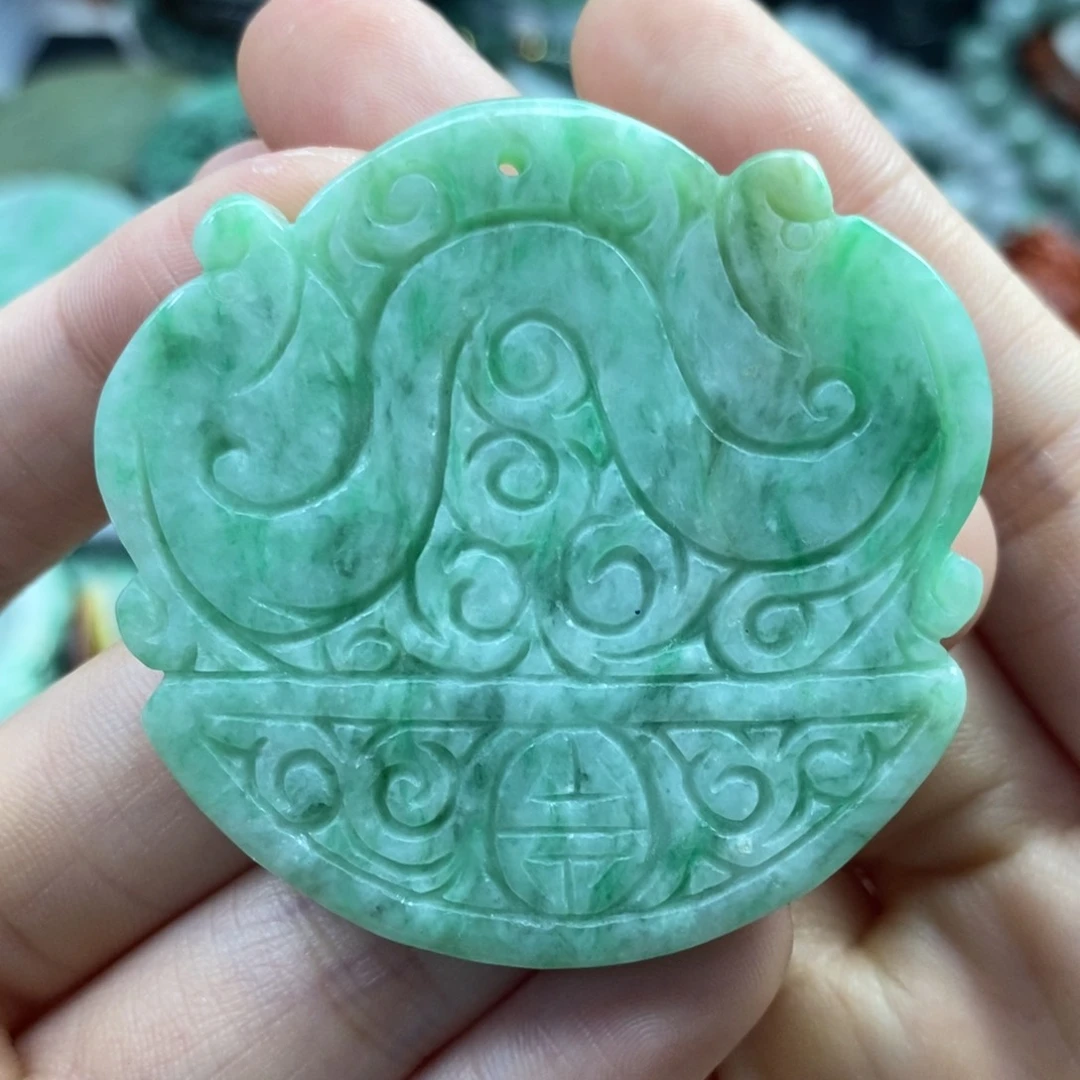 翡翠未镶嵌颈饰崔**～