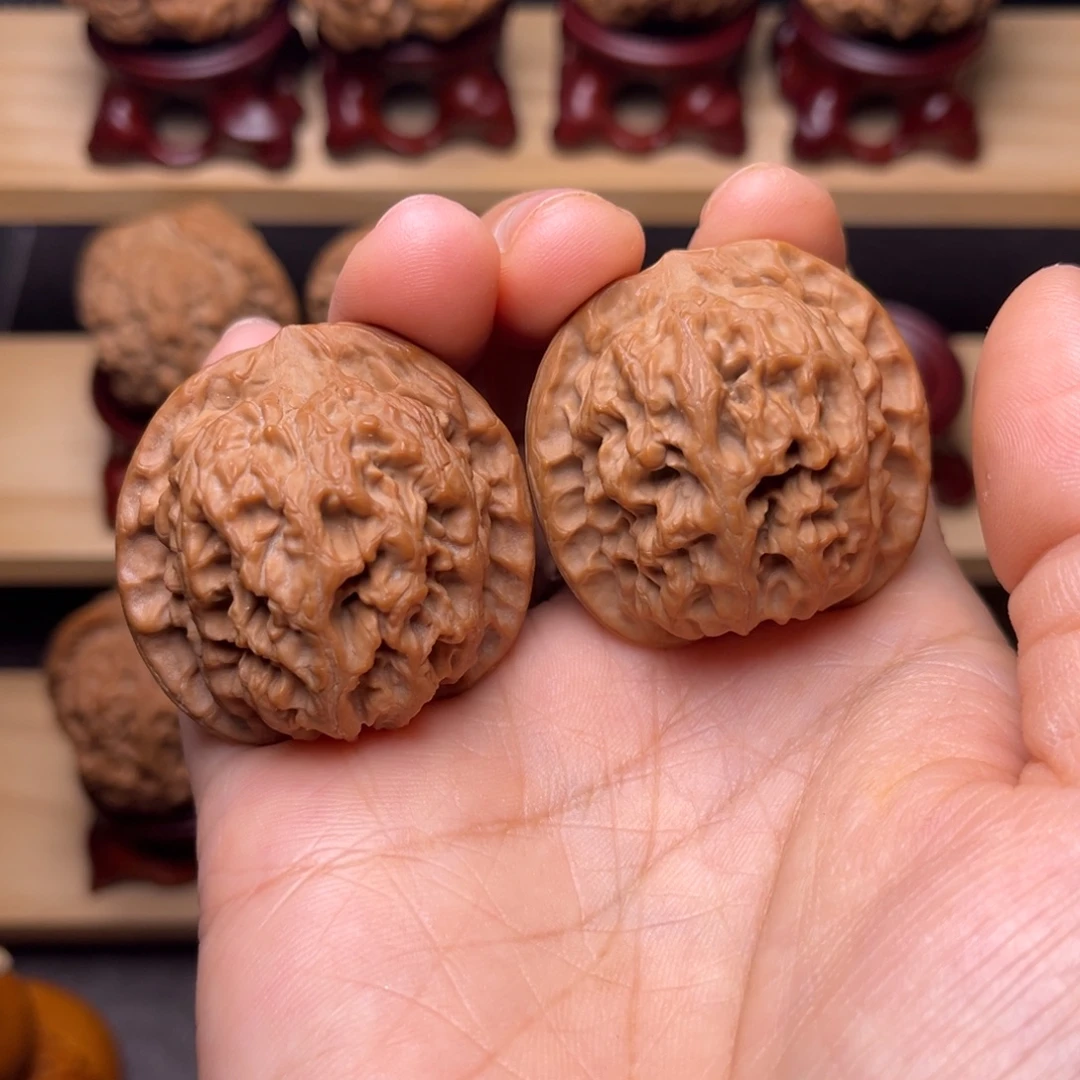 吊坠文玩核桃雪狮