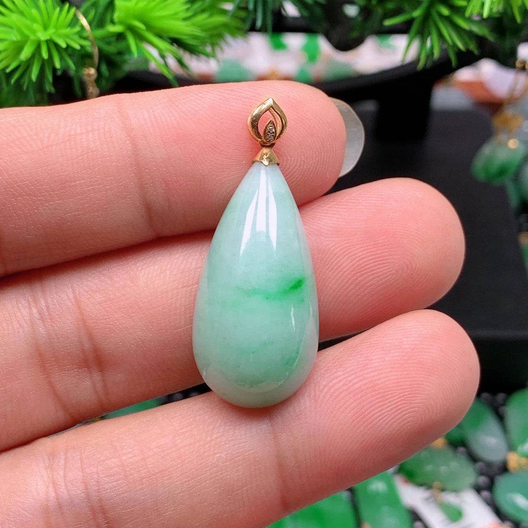 缅甸天然翡翠A货 18k金镶冰润飘花水滴吊坠36尺寸1.9x15.5x10.7