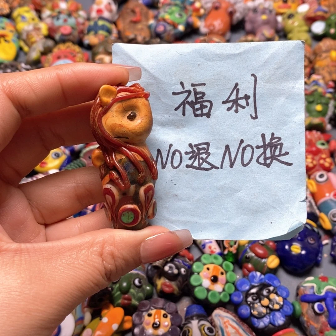 琉璃颈饰印度尼西亚琉璃娃娃