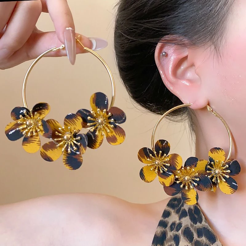 铜合金耳饰 欧美夸张复古豹纹花朵大圈圈耳环小众度假风出片耳饰