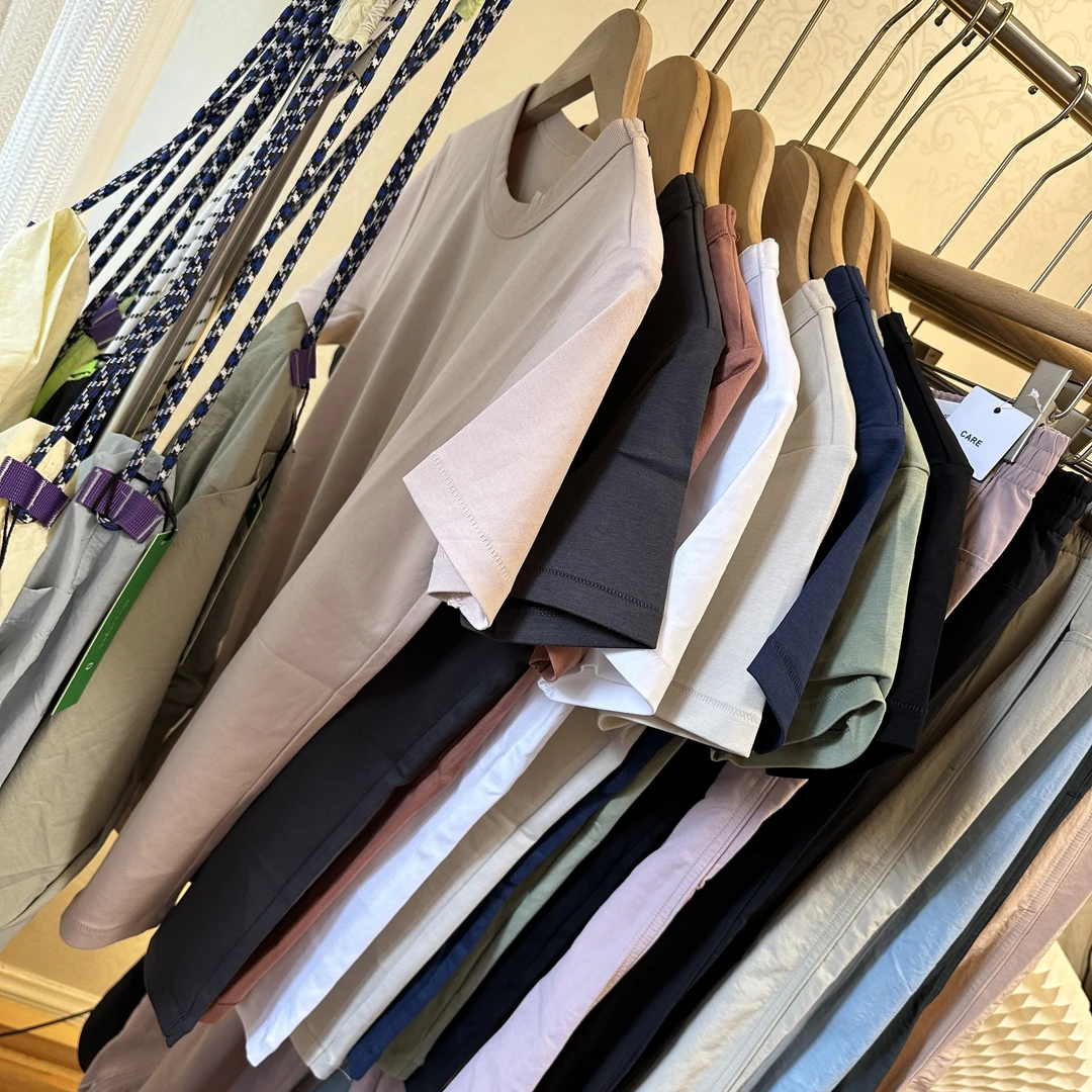 高级简单的~！基础款 舒适女短袖T恤