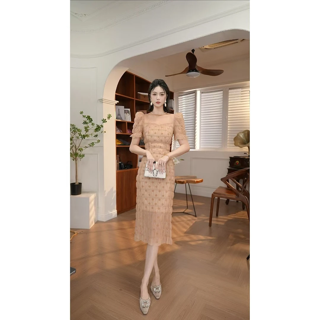 【宝总】时尚优雅收腰修身名媛宴会显瘦轻奢方领设计感连衣裙21146