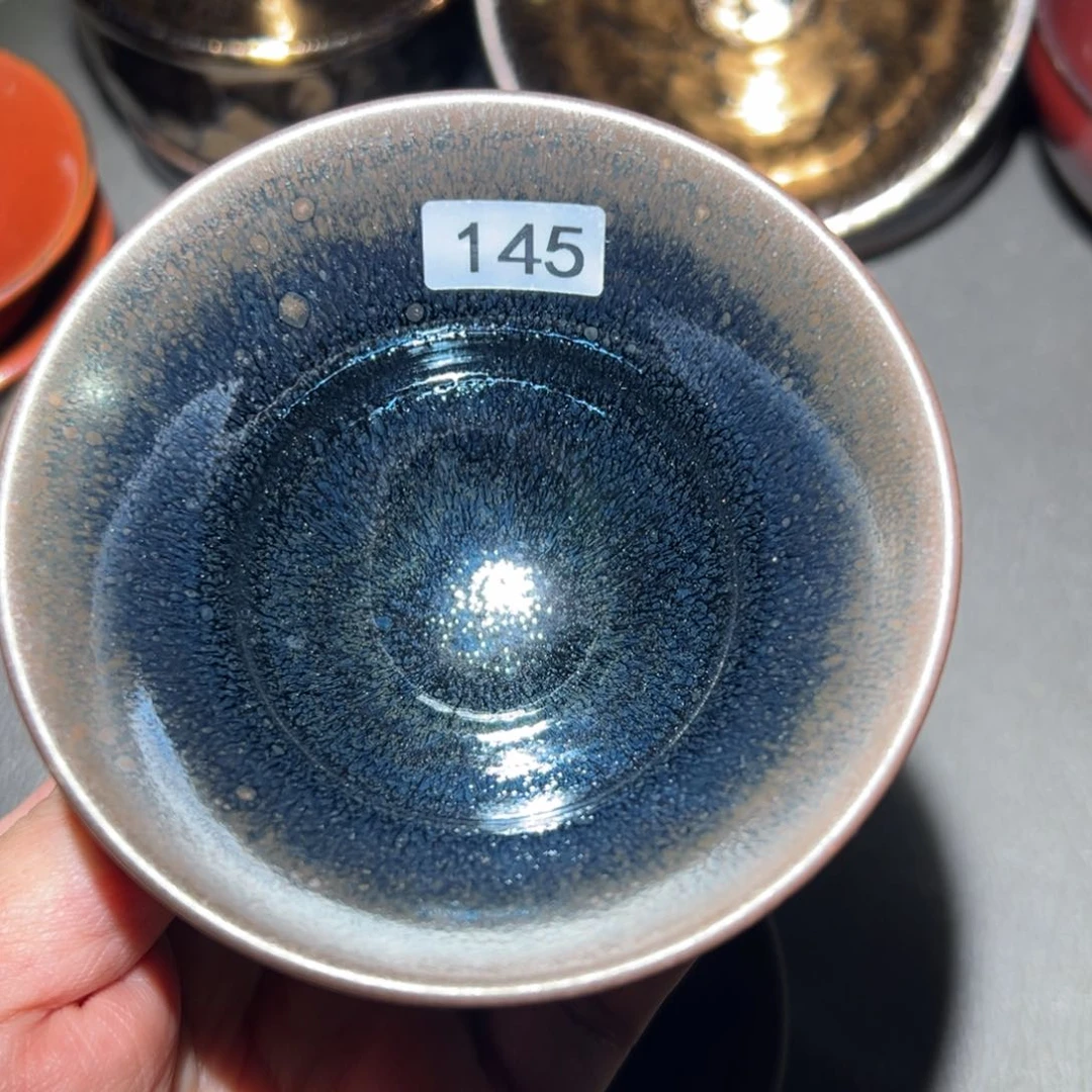 茶盏每***乐我想去买东西的路上我的眼泪