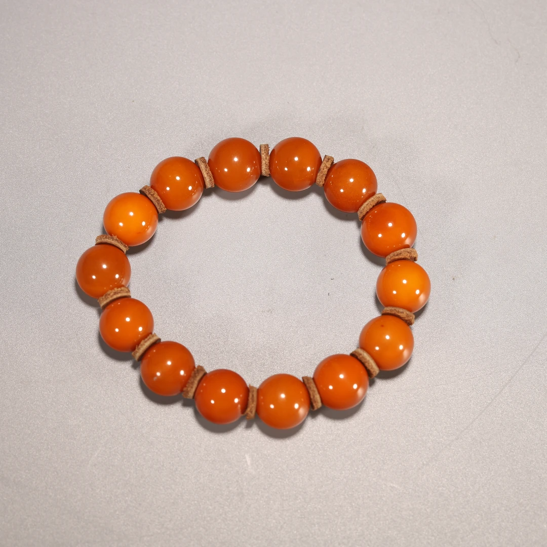 Lot37清代 蜜蜡手串