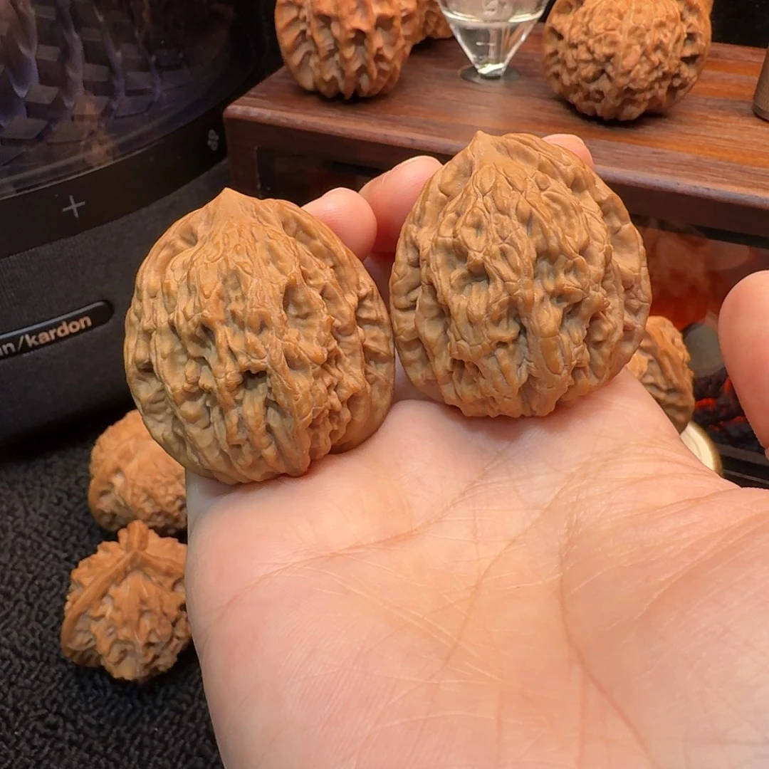 文玩核桃把件39+麦穗虎头