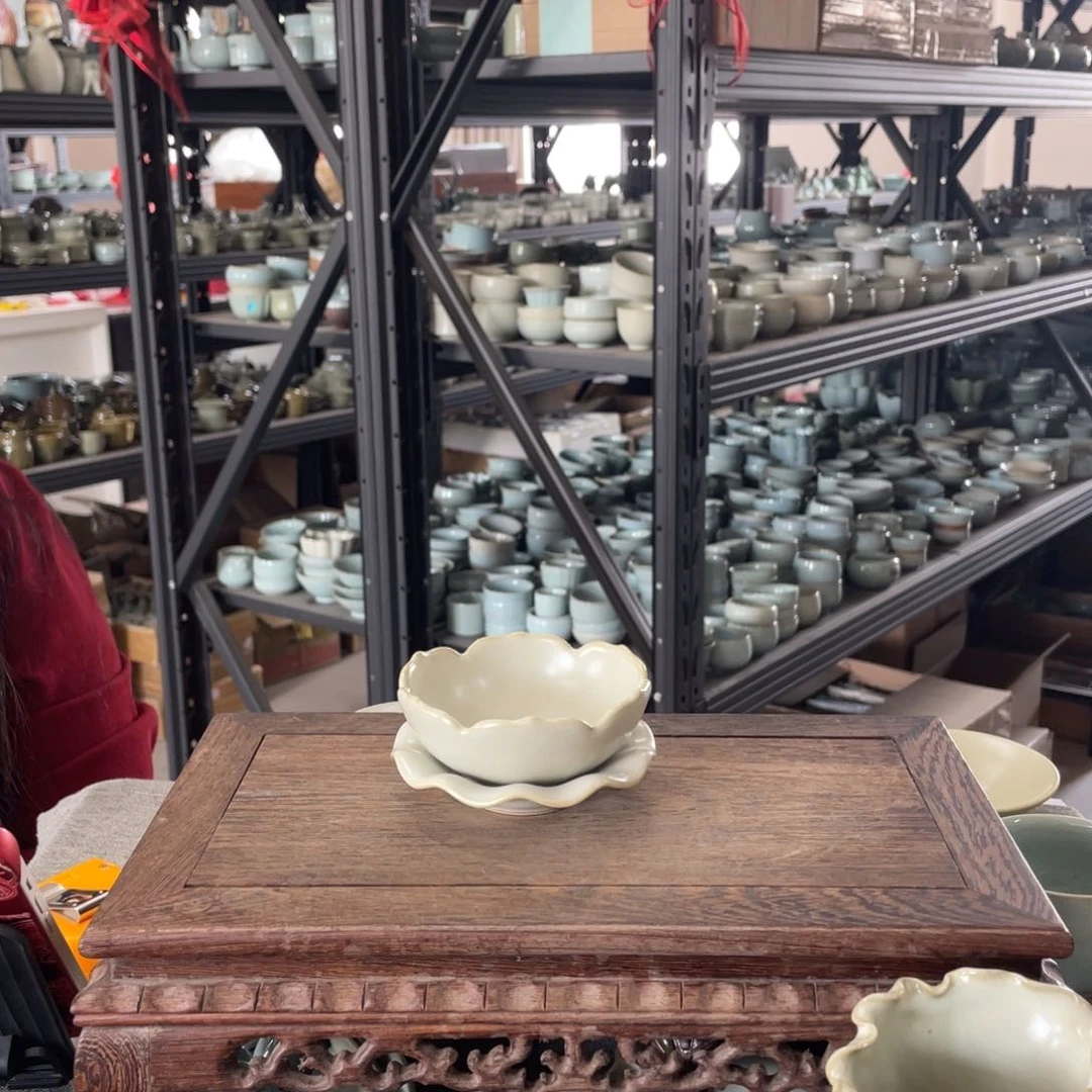 瓷片月白釉莲花茶漏微瑕