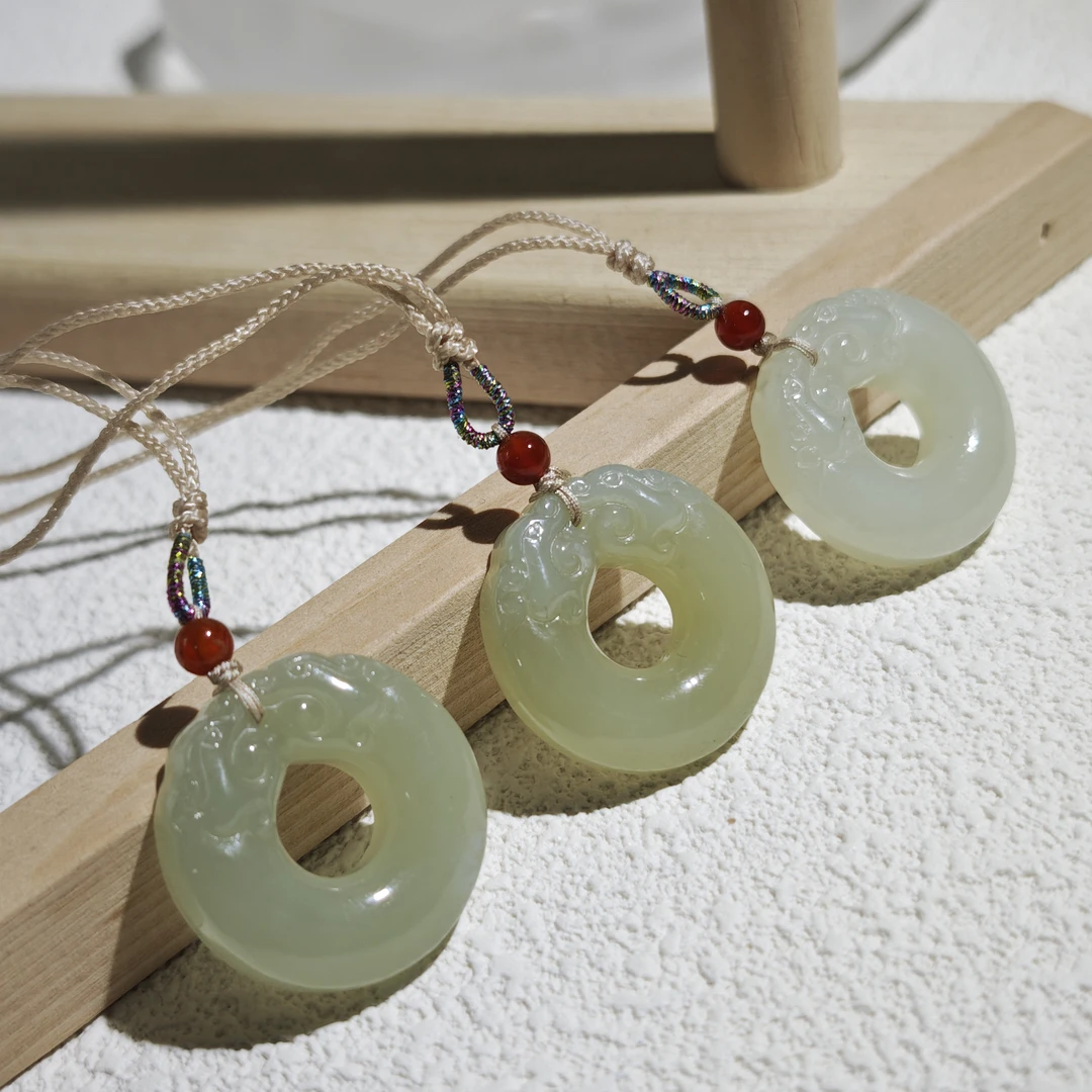 天然玉石 和田玉蜂蜜水甜甜圈多样性发货 拍一发一 H505