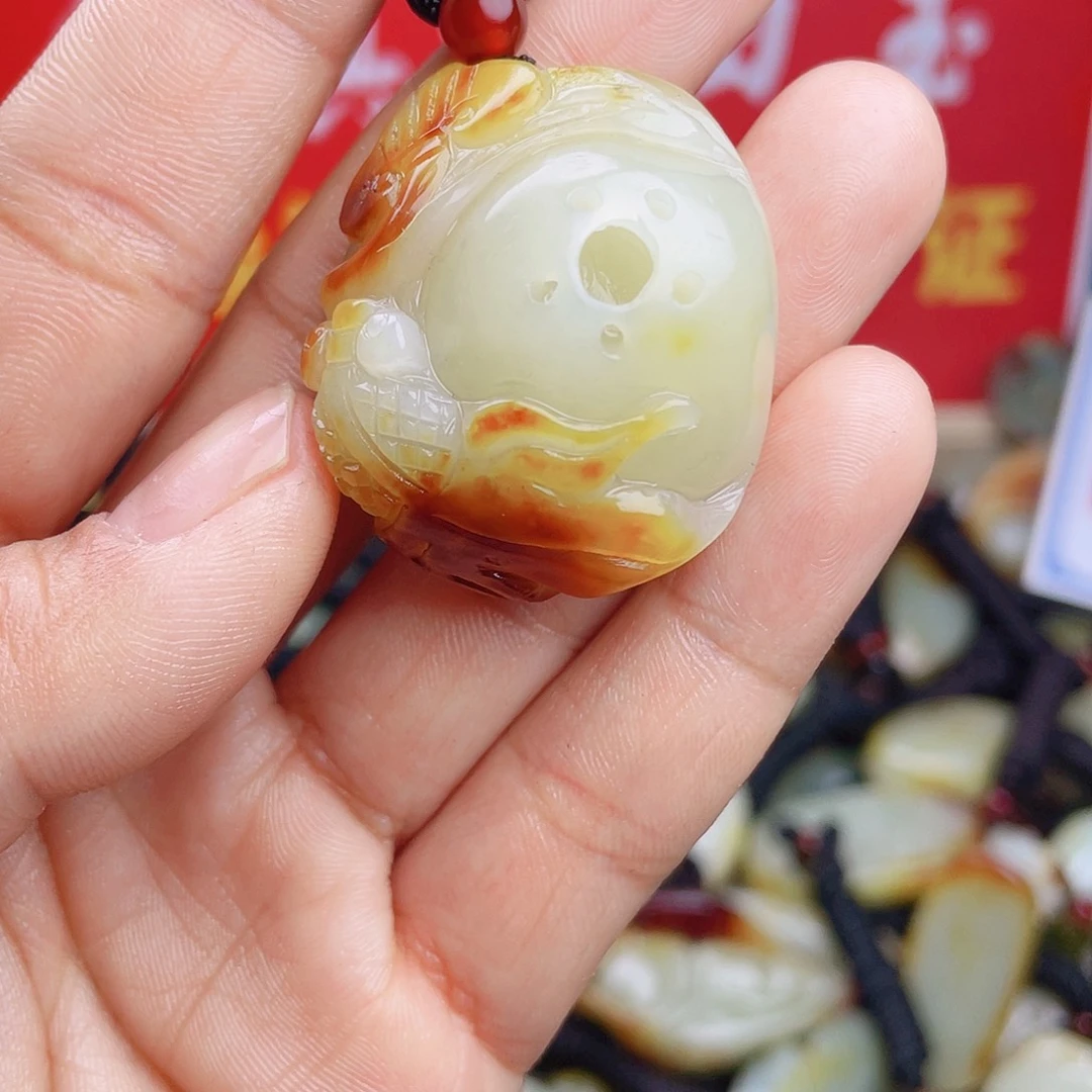 和田玉颈饰未镶嵌